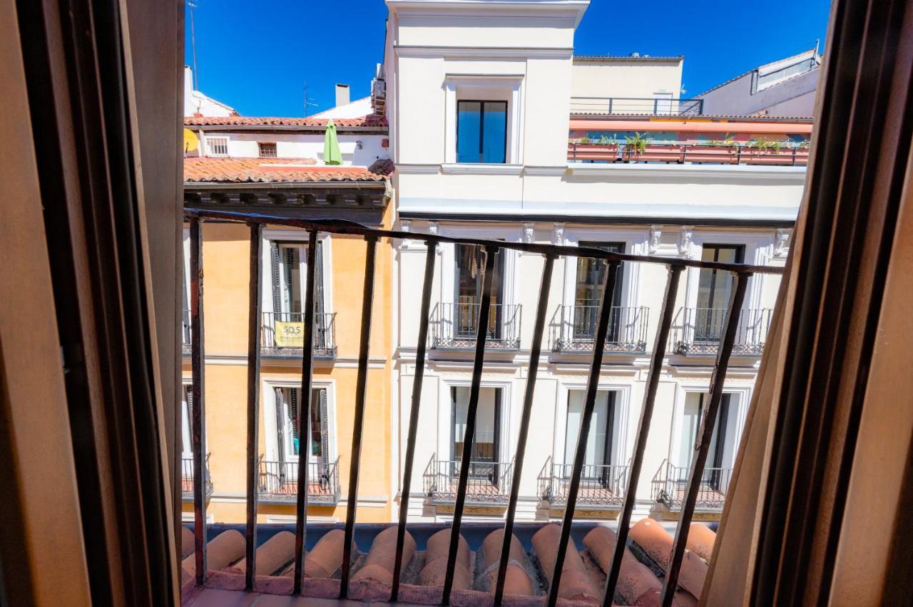 Apartamentos Huertas Madrid Exterior foto