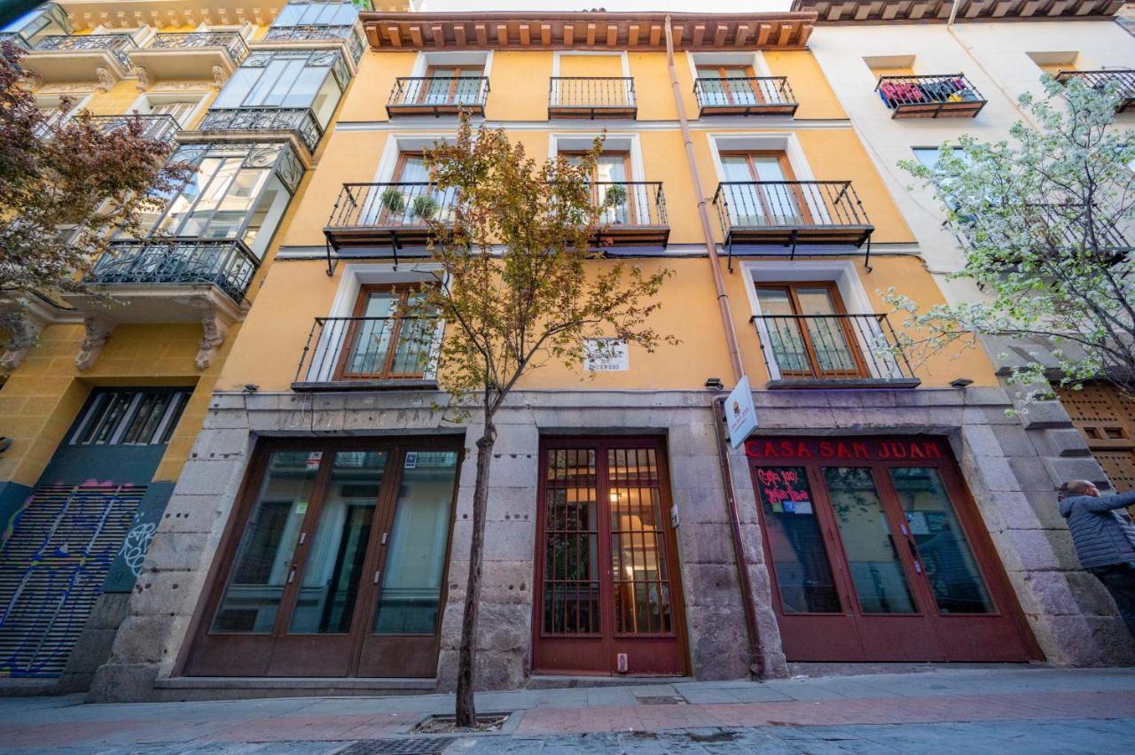Apartamentos Huertas Madrid Exterior foto